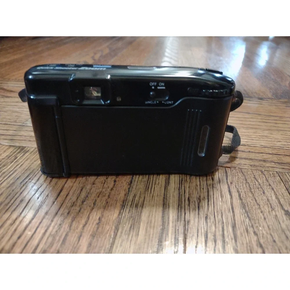 Olympus Quick Shooter Zoom 35mm Film Camera 35-70mm Lens + Case Battery...